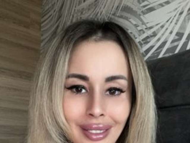 ALISA_PRO_MAX amateur webcam photo