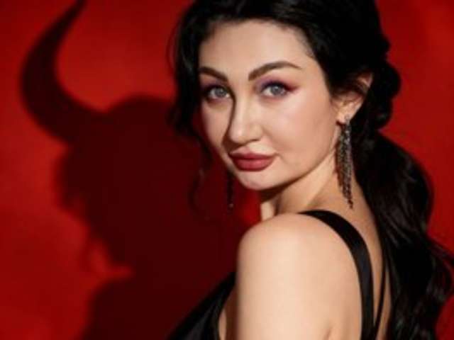 ALESIKMI amateur webcam photo