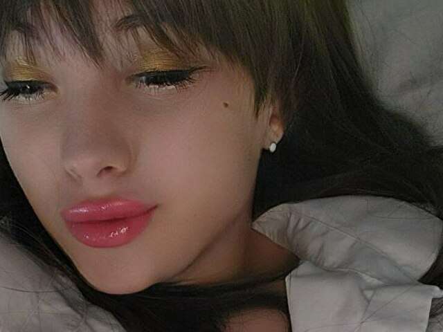 ALISAGOLDS amateur webcam photo