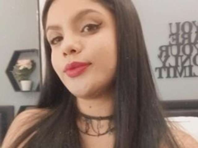 ALLIECUTIE amateur webcam photo