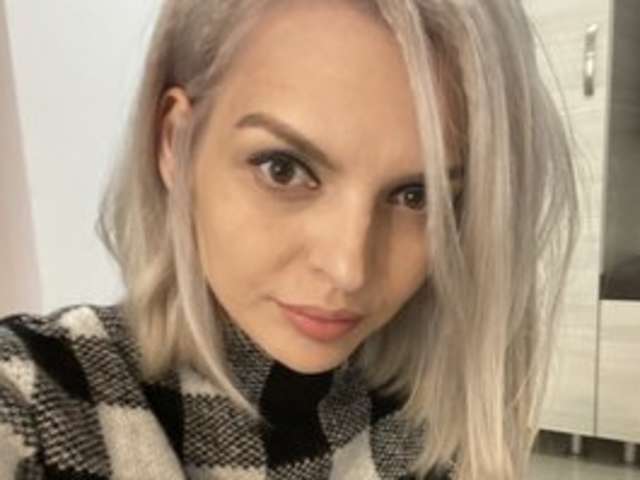 AMELIEX69 amateur webcam photo