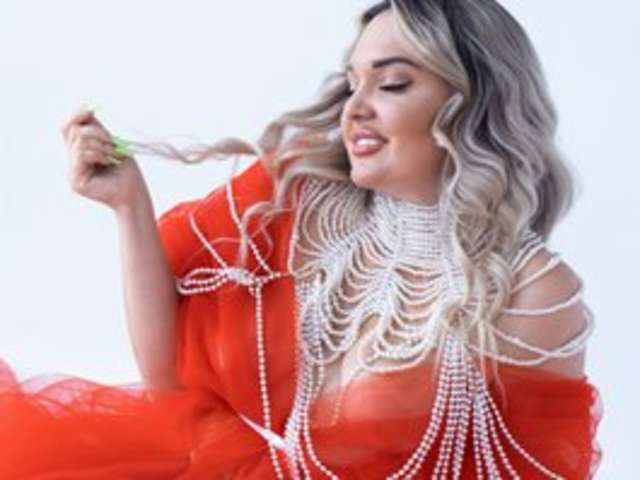 AMELYLOVEME amateur webcam photo