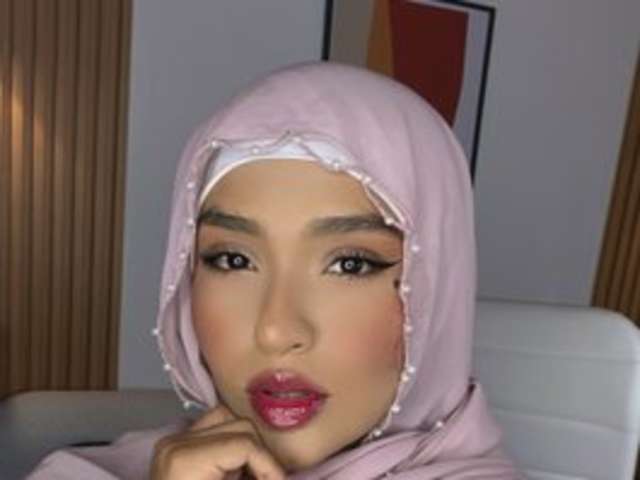 AMIRA-ZAHRA amateur webcam photo