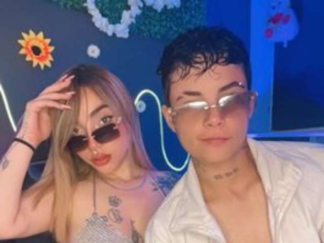 ARON-LOVE-MAYA amateur webcam photo