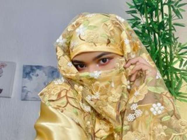 AURA-CUUTEE amateur webcam photo