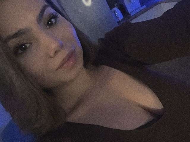 BADHABIT amateur webcam photo
