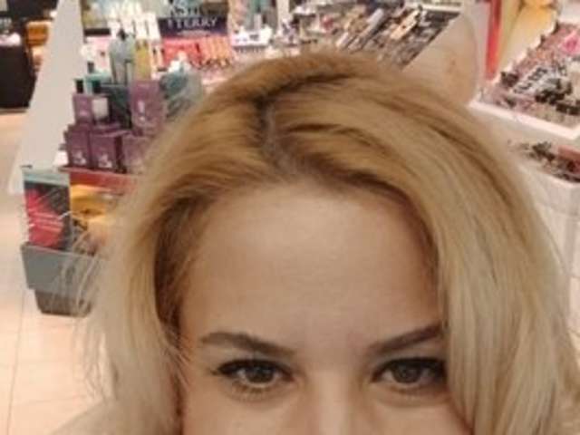 BELLEINNA amateur webcam photo