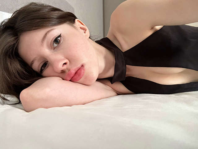 BUNNYBLUSH amateur webcam photo