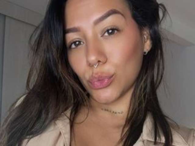 CAMILLEMOREAU amateur webcam photo
