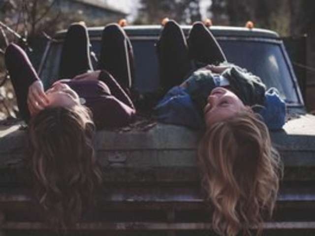 CHARLOTTANDVANESSA amateur webcam photo