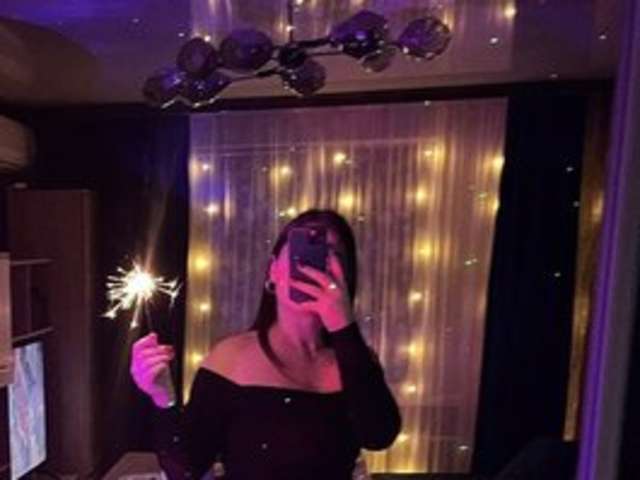 CHERRYKISS amateur webcam photo