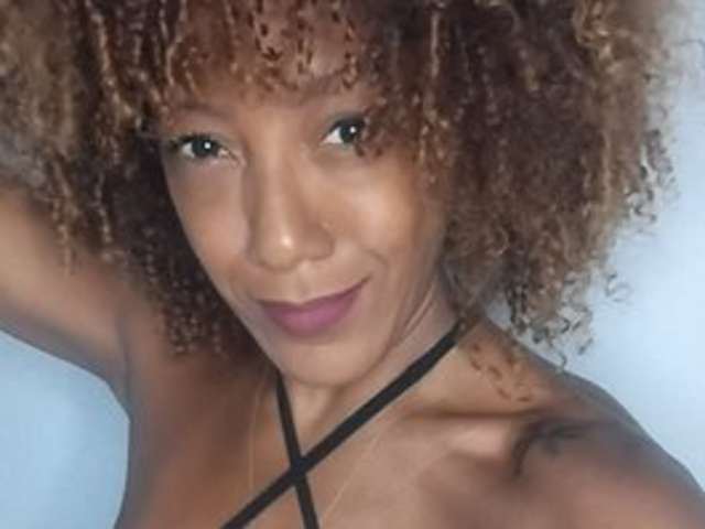 CINNAMONGIRLBR amateur webcam photo