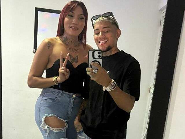 COUPLEHOTTS amateur webcam photo