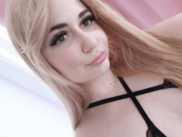 CRUELSIREN amateur webcam photo