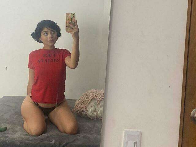 CUTEALICE amateur webcam photo