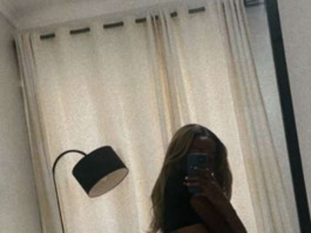 DESIREDTEASE amateur webcam photo