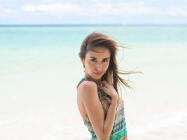 E000E amateur webcam photo