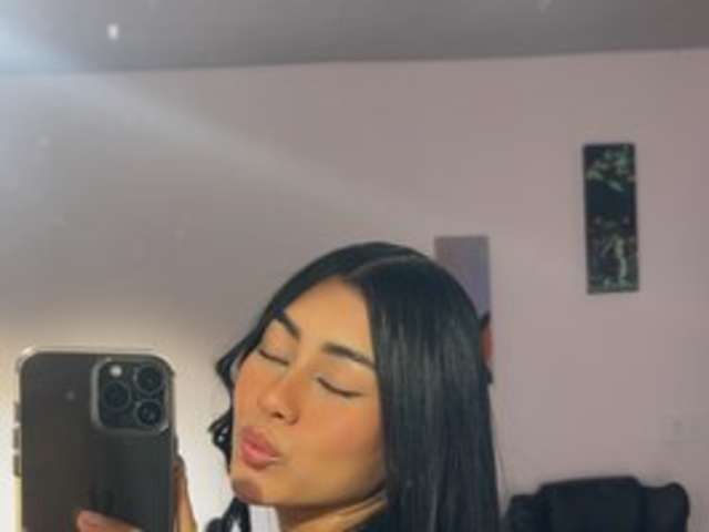 EMILY22X amateur webcam photo