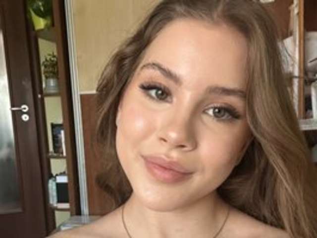 EMILYBLAKE amateur webcam photo