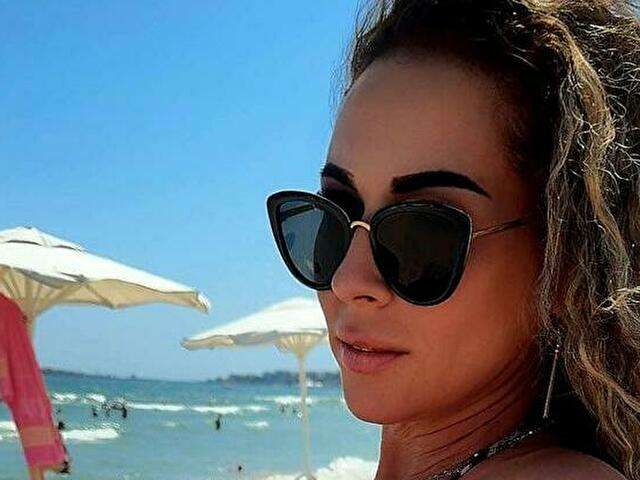 FOXXYMILF amateur webcam photo