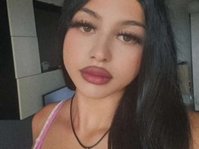 GIULIASYA amateur webcam photo