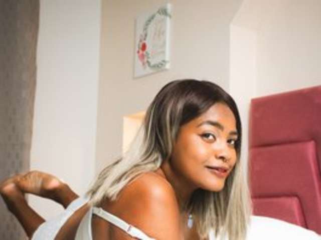 GODDESSCARRIE amateur webcam photo