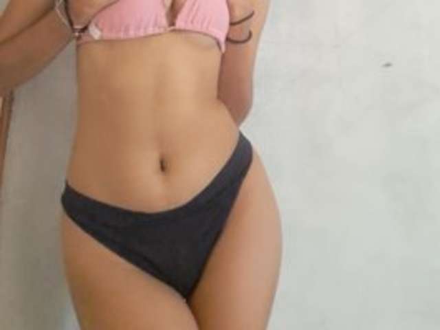 HORNYPRIYA amateur webcam photo