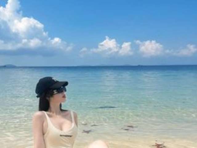 HOTQUEEN93 amateur webcam photo