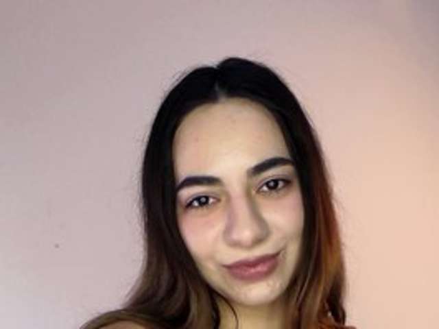 ILONAHOLMES amateur webcam photo