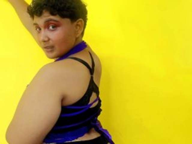 INDIANFOXYXXX amateur webcam photo