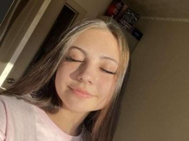 IONASHAY amateur webcam photo