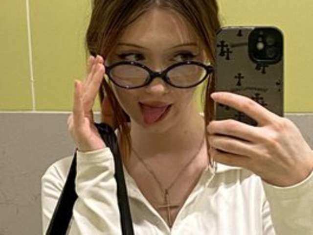 JOSEFINESHEARS amateur webcam photo