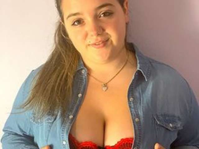 KIMBERLYCAPRICE amateur webcam photo