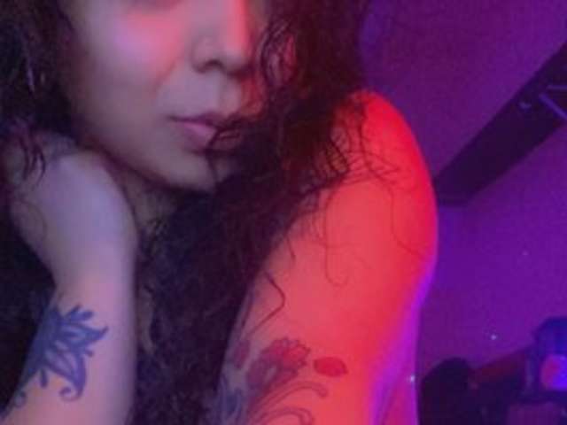 KIMMIAKISS22 amateur webcam photo