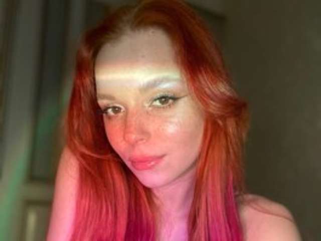 KIRASAUD69 amateur webcam photo