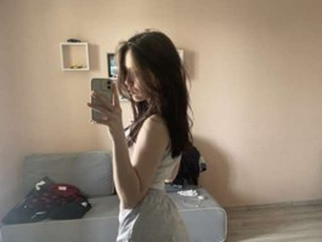 KISS_MY amateur webcam photo