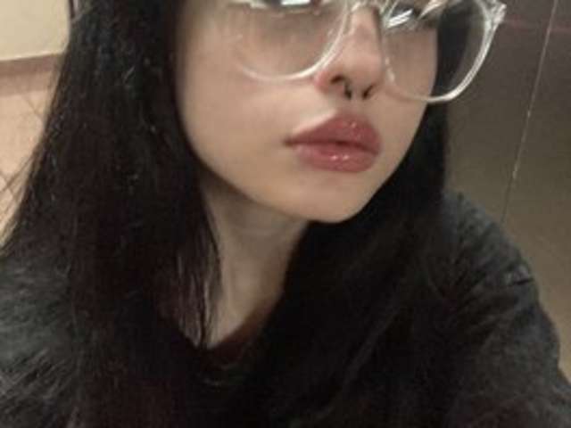 KITTIGIRL amateur webcam photo