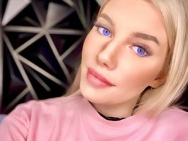 LYALYATOP amateur webcam photo