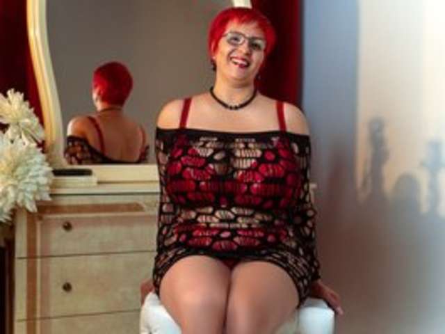 LADYLIBELY amateur webcam photo