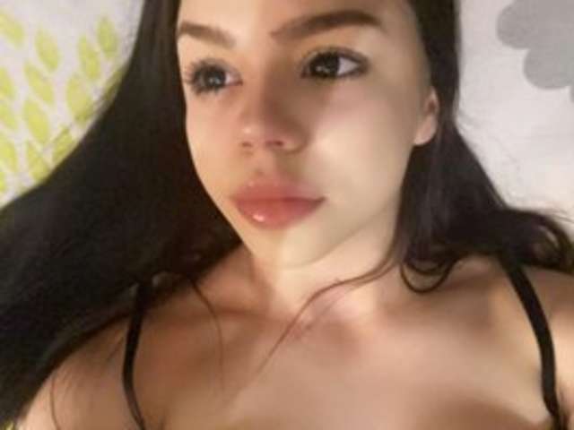 LEXYAMAZING amateur webcam photo