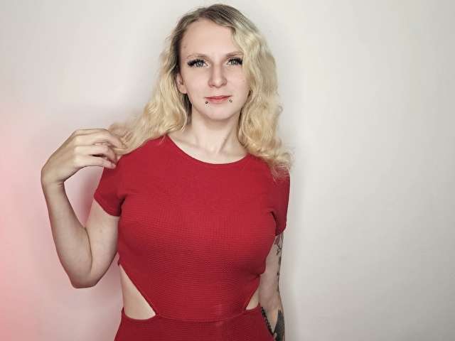 LIKALIKA amateur webcam photo