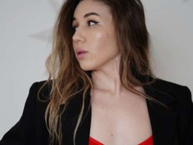 LIZALOVE amateur webcam photo