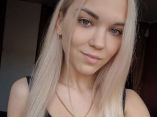 LIZASNOW1 amateur webcam photo