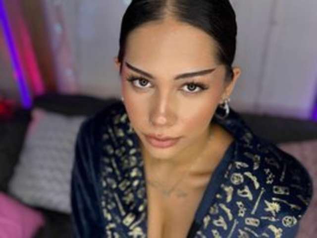 LORASHINES amateur webcam photo