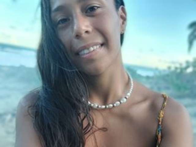 LUCY-NATURAL amateur webcam photo