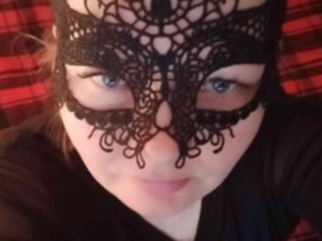 LUCYALEXIS amateur webcam photo