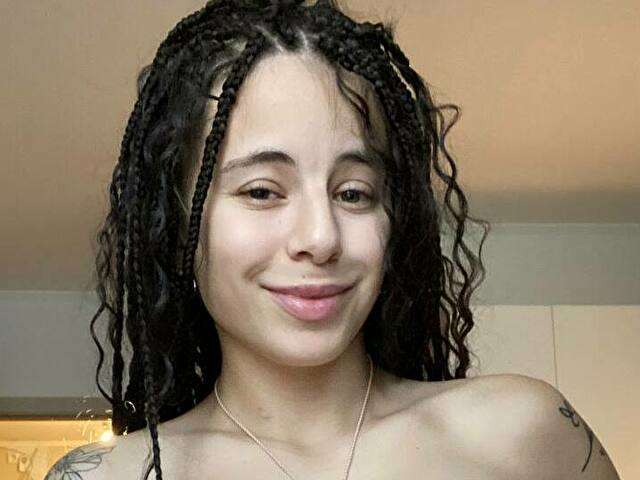 LUCYRAIT amateur webcam photo