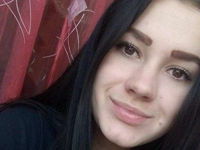 LUNAWINKS amateur webcam photo