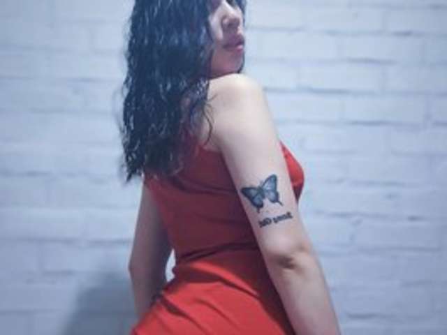 MADDYCOLOMBIANA amateur webcam photo