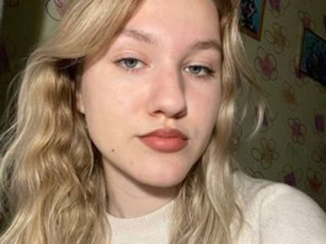 MARIEL-BROWN amateur webcam photo